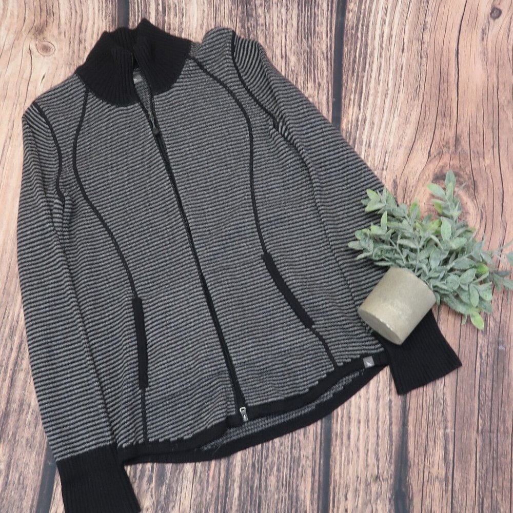 Eddie Bauer Womens Full Zip Sweater Striped Knit Top Black White Size Small EUC!
